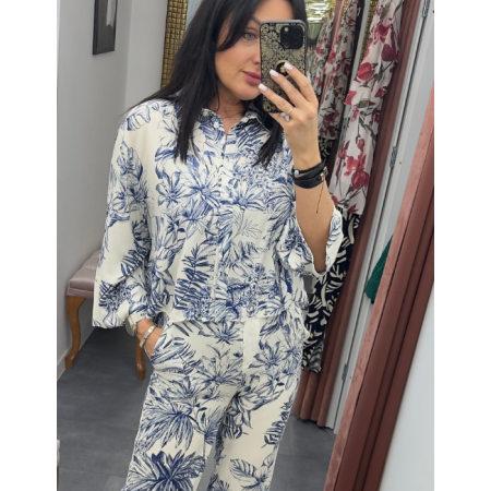 Wiskozowa Koszula Artigli w Egzotyczny Wzór – Włoski Szyk i Lekkość (Indigo/Cream) // 5845