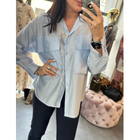 Błękitna koszula // 5883