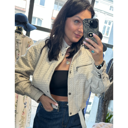 Kremowa kurtka ze skóry cielęcej  // 5897