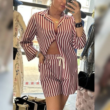Ekskluzywny Komplet Damski Artigli | Koszula i Szorty z Wiskozy | Bordowe Pasy | Włoska Moda Premium // 5952