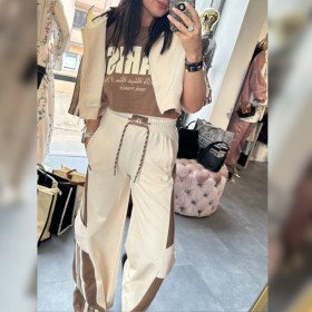 Luksusowy Komplet Dresowy 3-częściowy – Bluza z Dwustronnym Suwakiem, Top i Spodnie Wide Leg – Beżowy Set Premium // 5968
