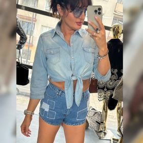 Jasna Koszula Jeansowa 100% Bawełna z Wiązaniem w Talii – Denim Chic | AdoreDanew // 6126