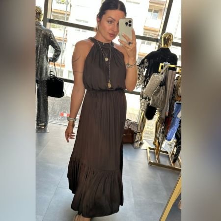 Elegancka Czekoladowa Sukienka Maxi Morgan – Włoski Szyk i Ponadczasowa Klasa // 6142