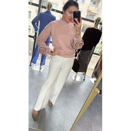 Elegancka Bluza Damska z Różami na Rękawach AdoreDanew – Kolor Pudrowy Róż // 6254