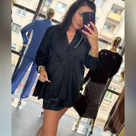 Elegancka Koszula Oversize z Zakładkami Bawełniana Mitica & Co. – Czerń // 6165