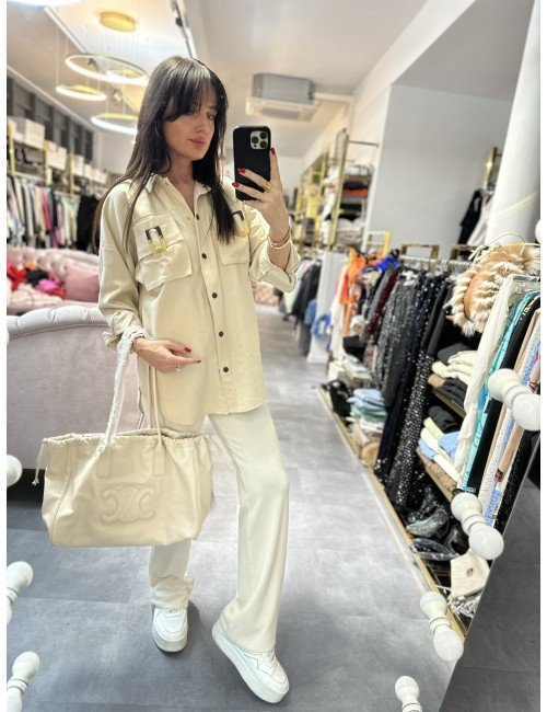 Bawełniana Koszula Oversize z Biżuteryjnym Akcentem – AdoreDanew // 852*