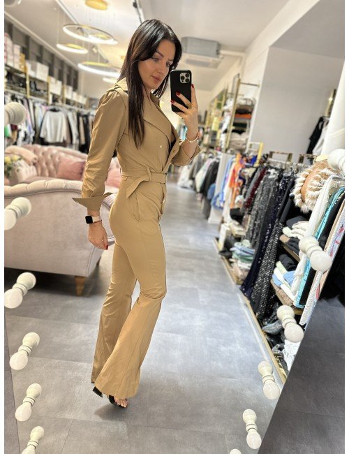 Beżowy kombinezon od Babylon