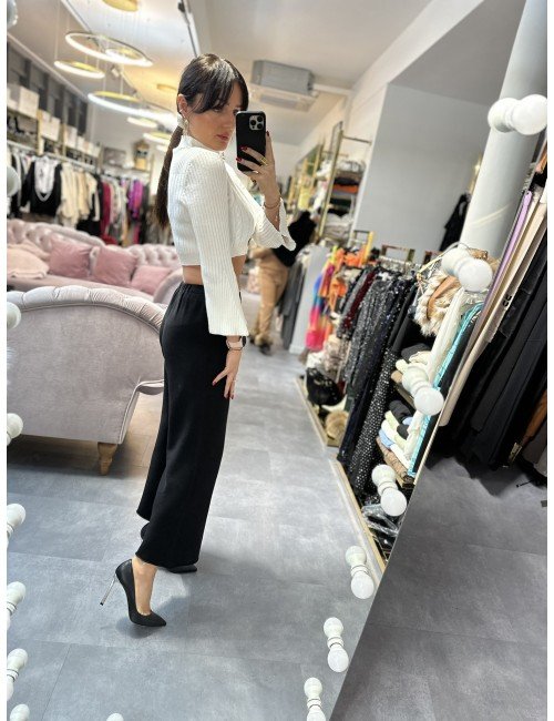 Krótki sweter z niską stójką od Ana Caselli