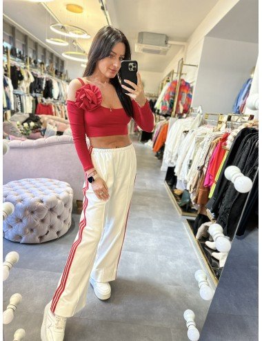 top z kwiatowym wzorem