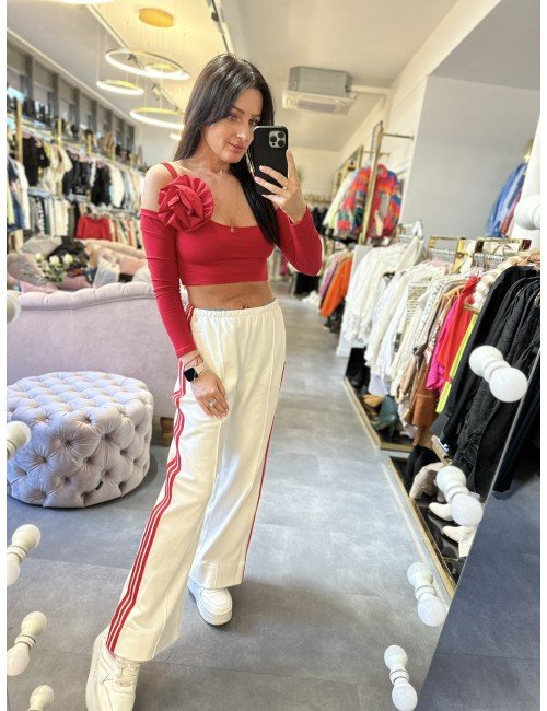 top z kwiatowym wzorem