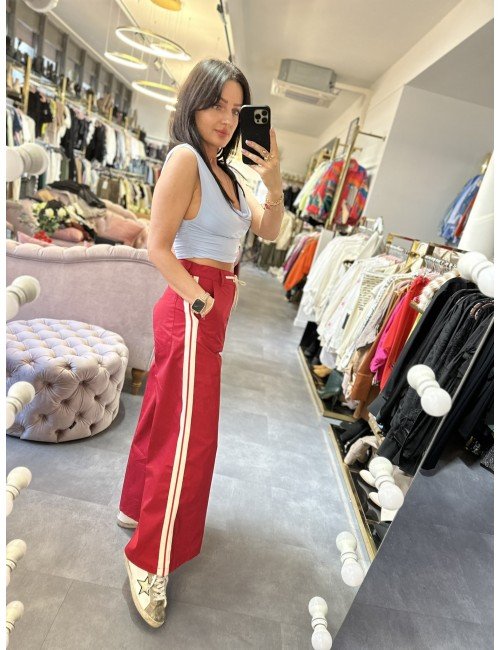 Czerwone bawełniane spodnie z lampasem od Motel // 1041