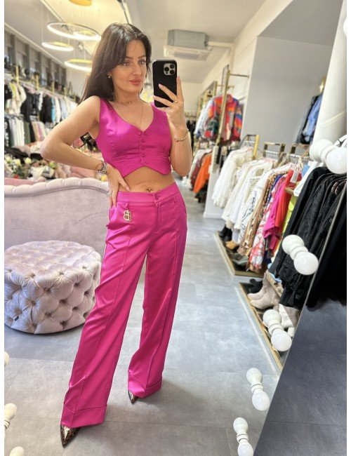Różowe Eleganckie Spodnie z Kieszeniami i Złotym Delikatnym Logo - Babylon