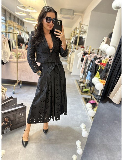 Klasyczna czarna spódnica od Souvenir