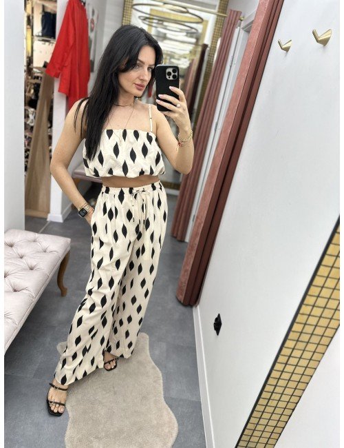 Elegancki Top na Regulowanych Ramiączkach - Lumina