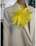 Broszka z żółtych piórek // 1305*