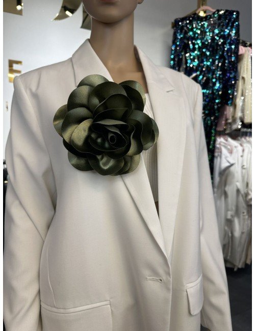broszka w kształcie kwiatka // 1312*