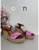 Różowe sandałki na plecionej koturnie  od Spaziomoda // 1366*