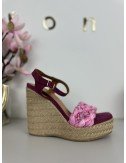 Różowe sandałki na plecionej koturnie  od Spaziomoda // 1366*