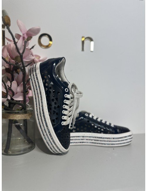 Granatowe Sneakersy od Spaziomoda // 1373*