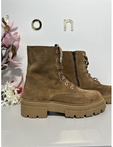 Brązowe botki od Adore Danew // 1383*
