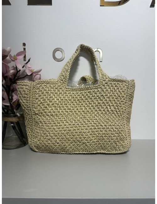 Jasnobeżowy pleciony koszyczek do ręki // 1402