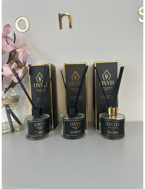 Elegancki dyfuzor zapachowy z patyczkami trzcinowymi 120ml - Drzewo Sandałowe // 1410