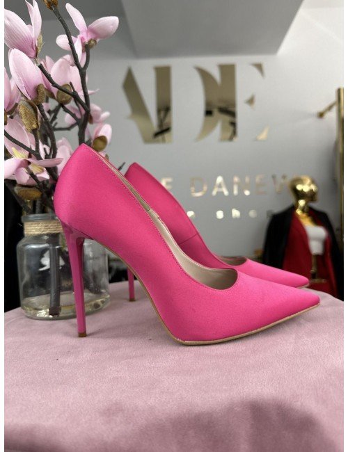 Różowe szpilki // 1415*