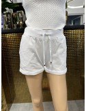 Białe szorty ze ściągaczem w pasie // 1431