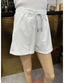 Białe szorty ściągane w pasie // 1432