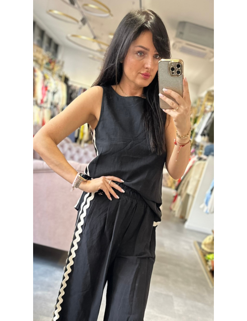 Czarna bluzka z białym lampasem od Souvenir Wiskoza i len // 1464