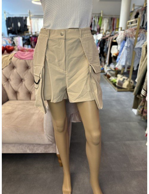 beżowe szorty z łańcuszkiem // 1498