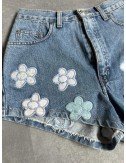 jeansowe szorty z wyszywanymi kwiatami // 1546*