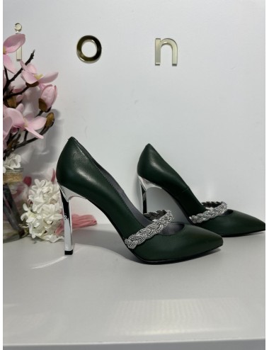 Zielone buty ze srebrną szpilką od Spaziomoda // 992*