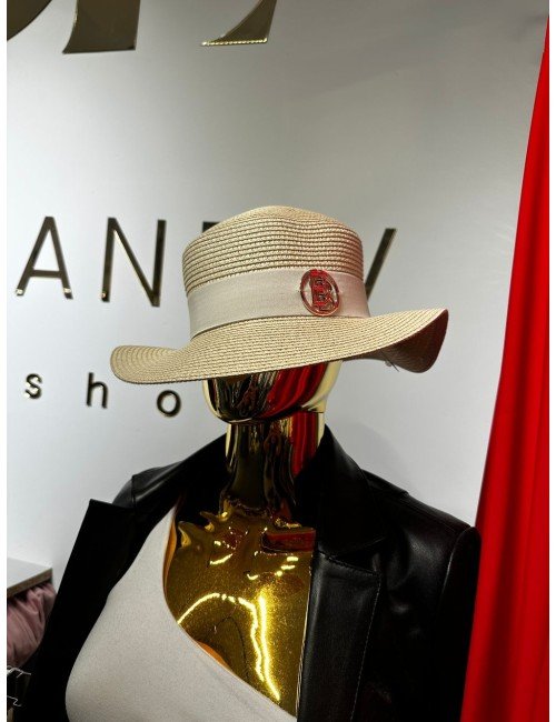 beżowy kapelusz // 1716