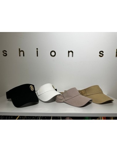 regulowane daszki w 4 kolorach: czarnym, białym, brązowym i khaki // 1717