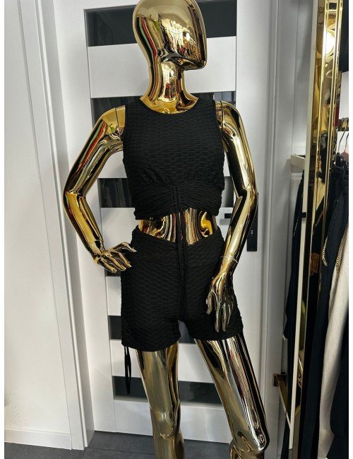 czarne spodenki od Ana Caselli // 1796