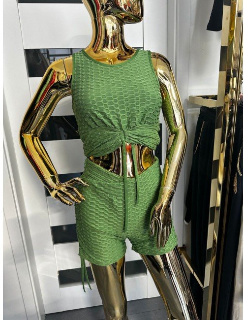 zielone spodenki od Ana Caselli // 1798