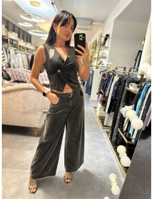 Szara kamizelka, góra od kompletu spodnie plus kamizelka od Motel