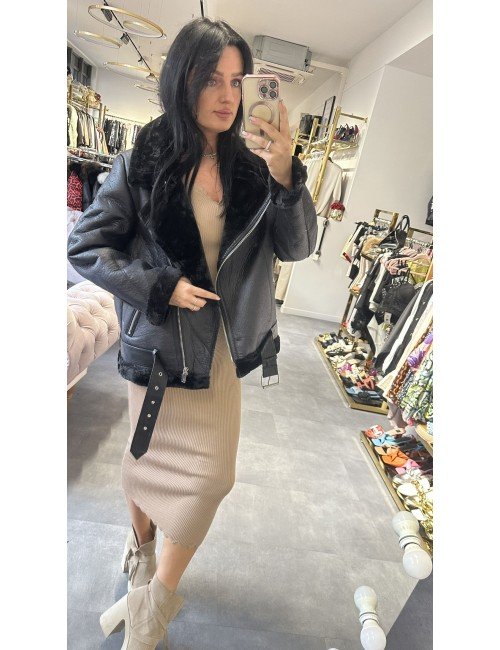 czarna kurtka z kożuchem // 2144