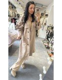 Płaszcz Trencz Damski Beżowy z Falbanami Bawełna Elastan Włoski | [Nazwa Twojego Sklepu]