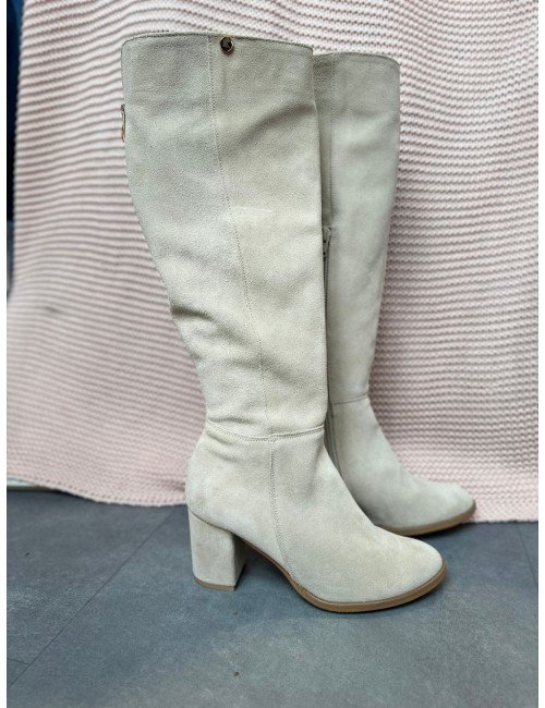 beżowe kozaki zamszowe // 2275*