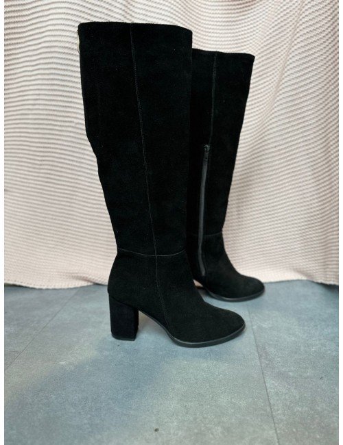 czarne kozaki // 2277*