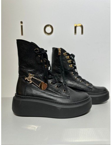 czarne botki ze złotymi elementami //2285*