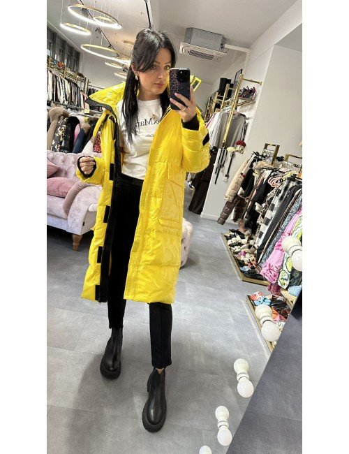 żółty płaszcz // 2329