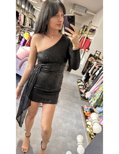 czarna cekinowa sukienka na jedno ramię // 2482