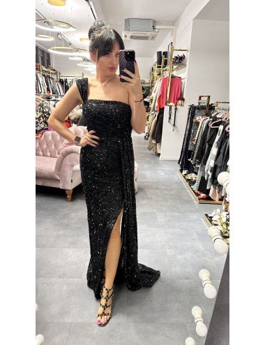 Czarna długa sukienka // 2573