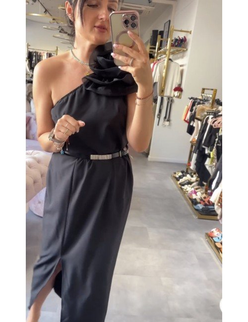 Czarna sukienka z kwiatem // 2597