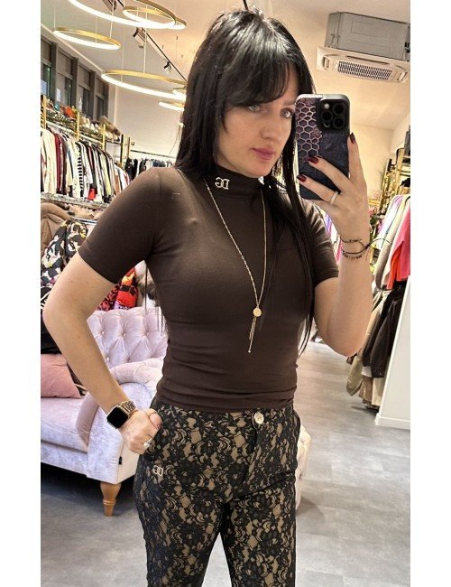 Czekoladowy golfik na krótki rękaw // 2608