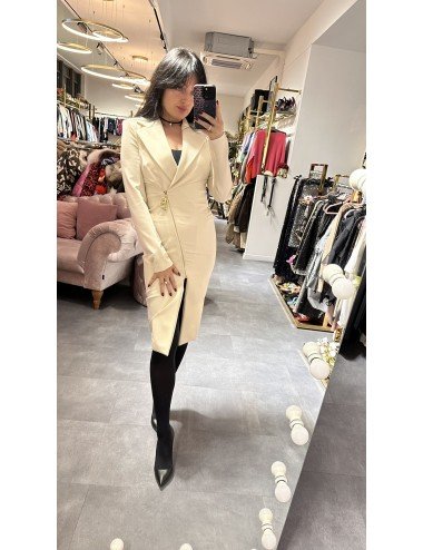 Kremowa elegancka sukienka od Babylon // 2625