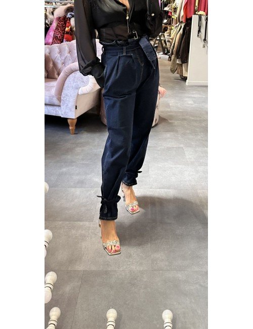 Piękne Jeansy MOM // 2641